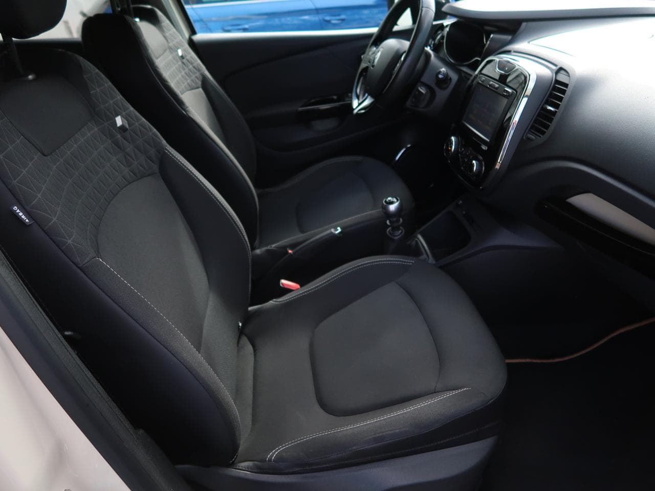 2016 Renault CAPTUR - 12