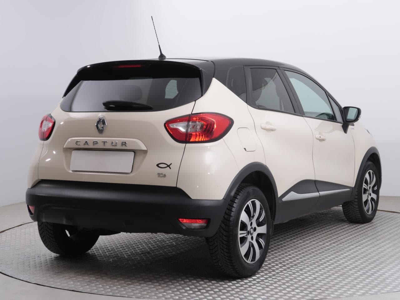 2016 Renault CAPTUR - 7