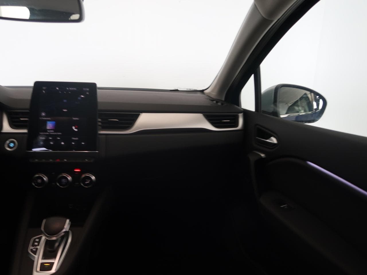 2023 Renault CAPTUR - 11