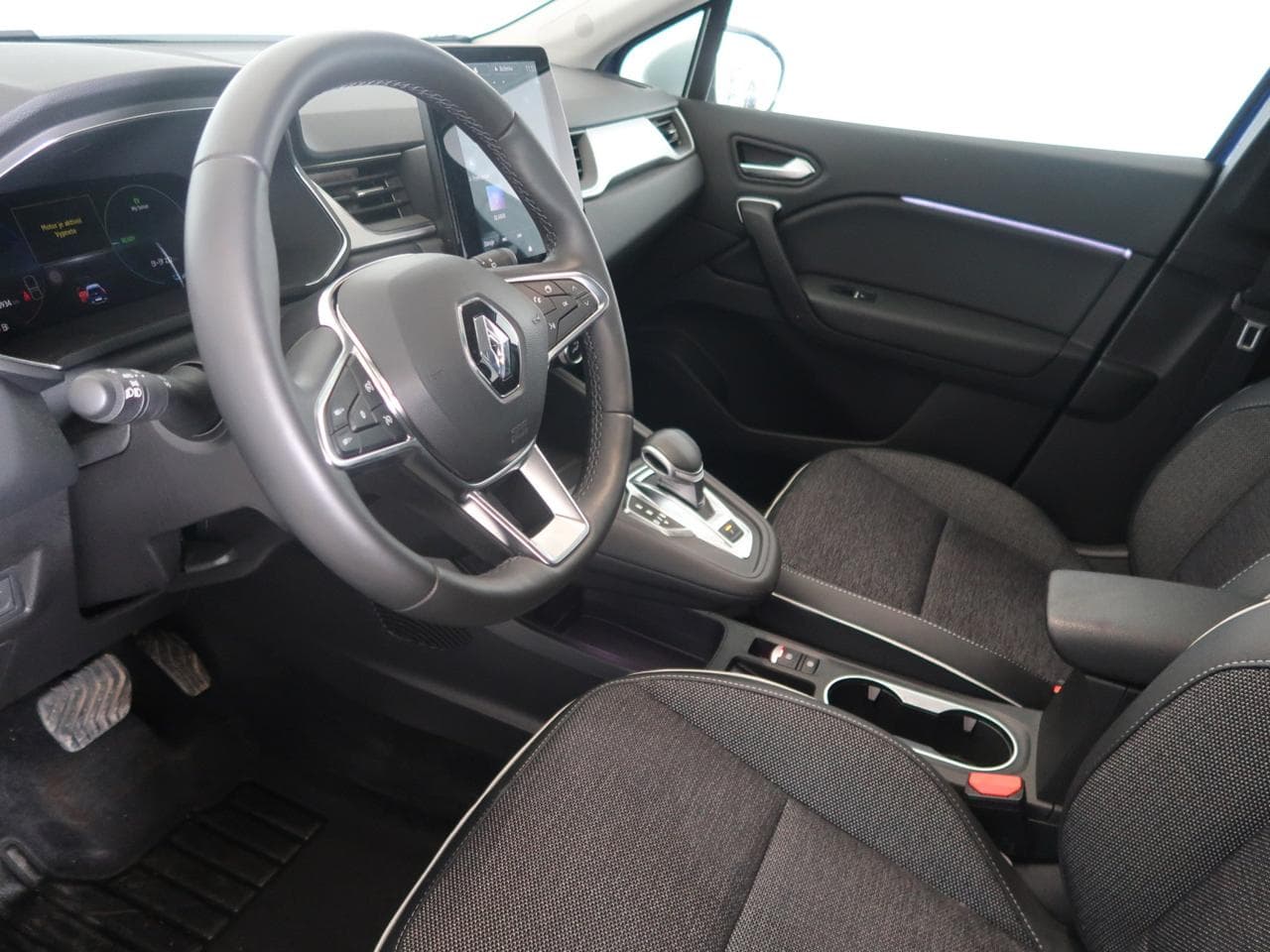 2023 Renault CAPTUR - 16
