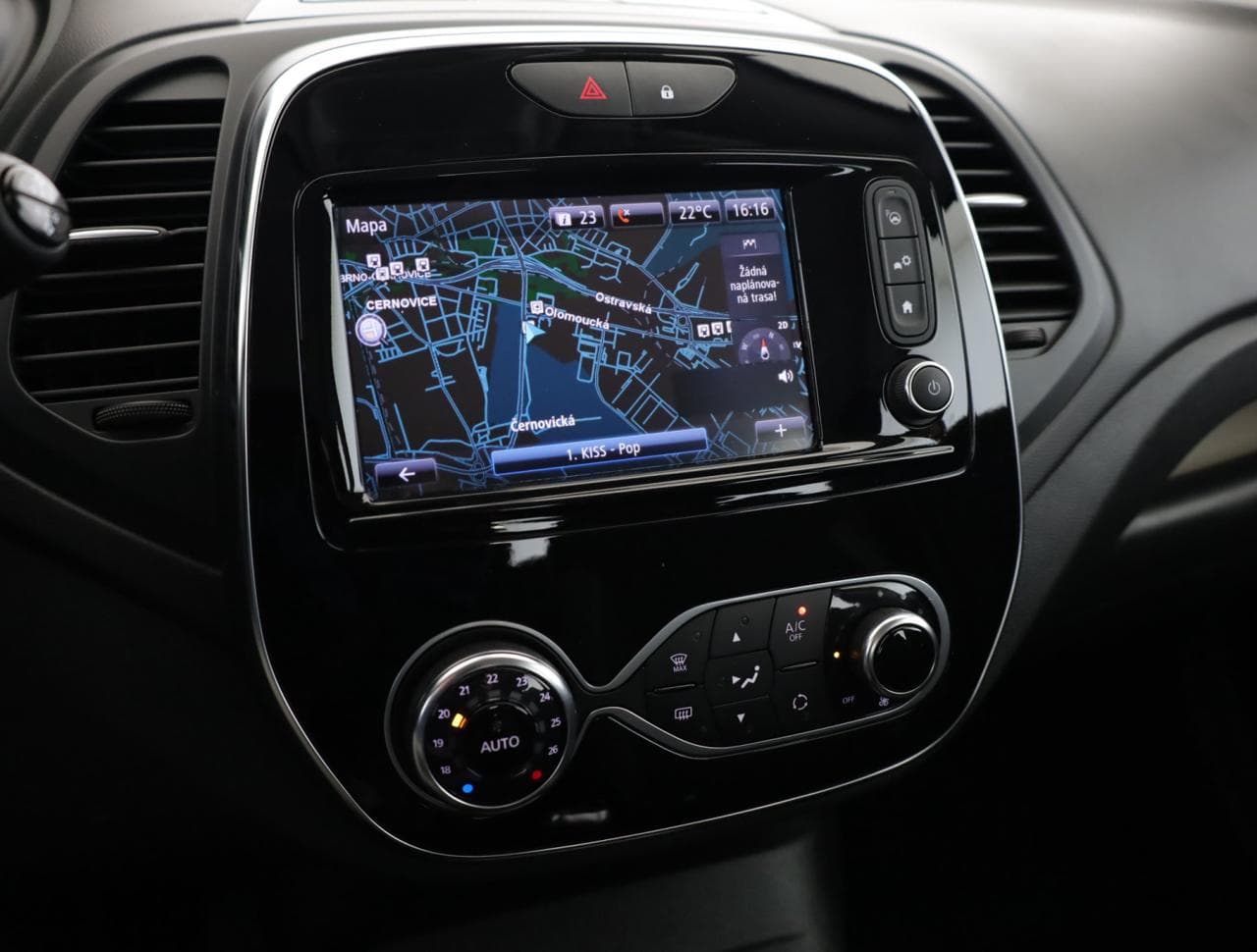 2018 Renault CAPTUR - 16