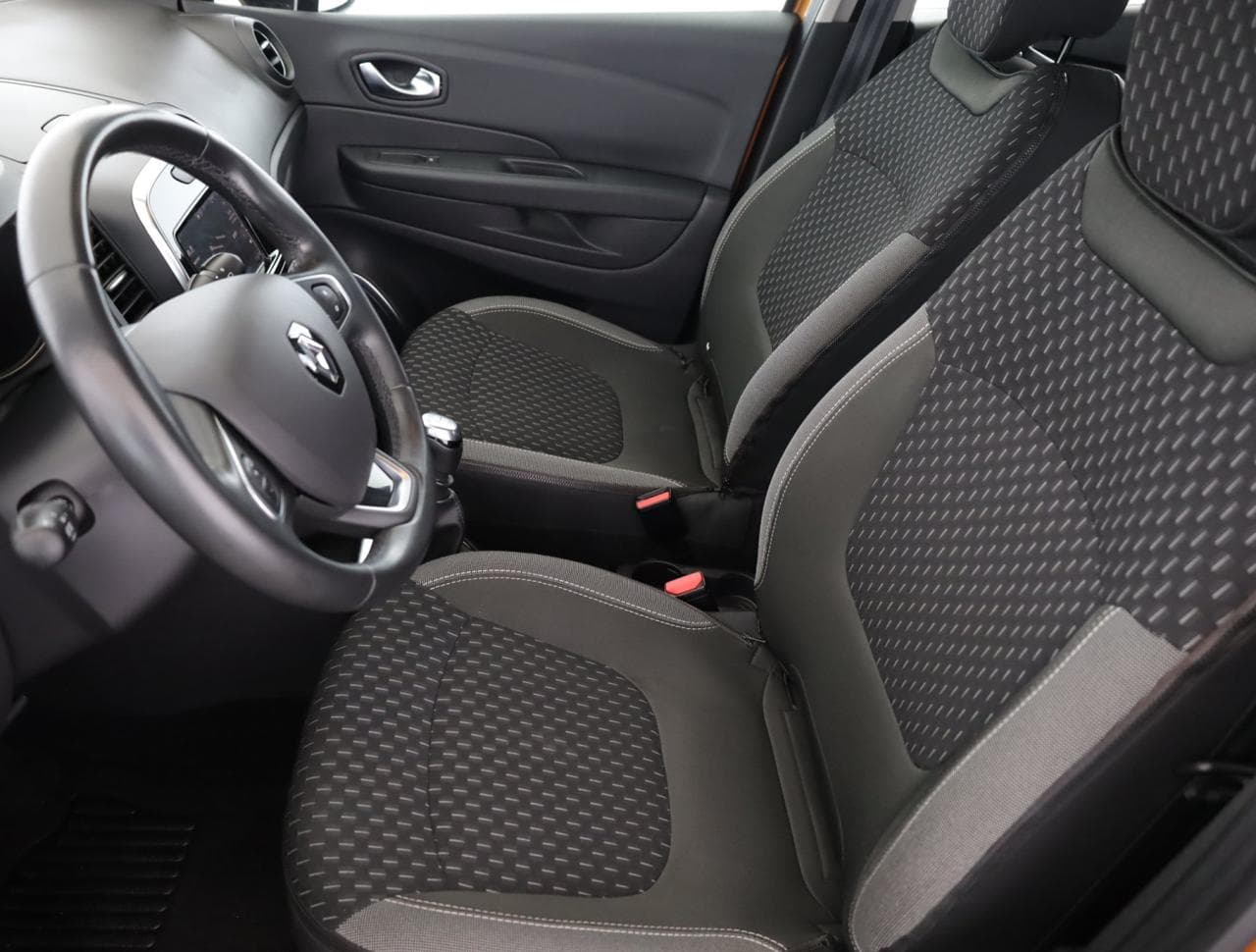 2018 Renault CAPTUR - 13