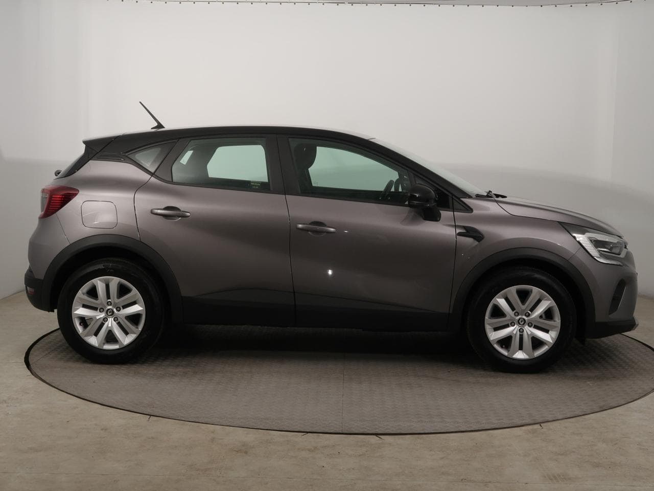 2023 Renault CAPTUR - 8
