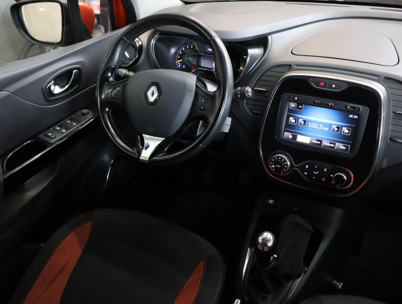 2014 Renault CAPTUR - 16