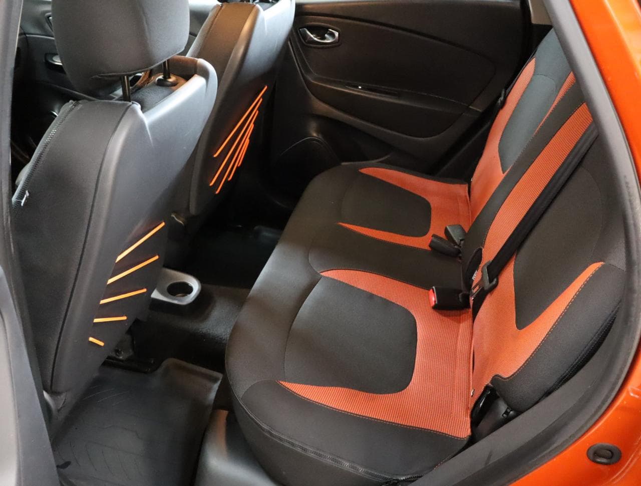 2014 Renault CAPTUR - 28