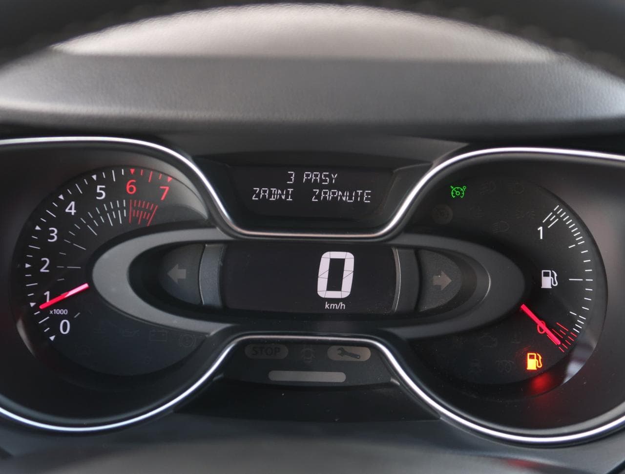 2017 Renault CAPTUR - 30