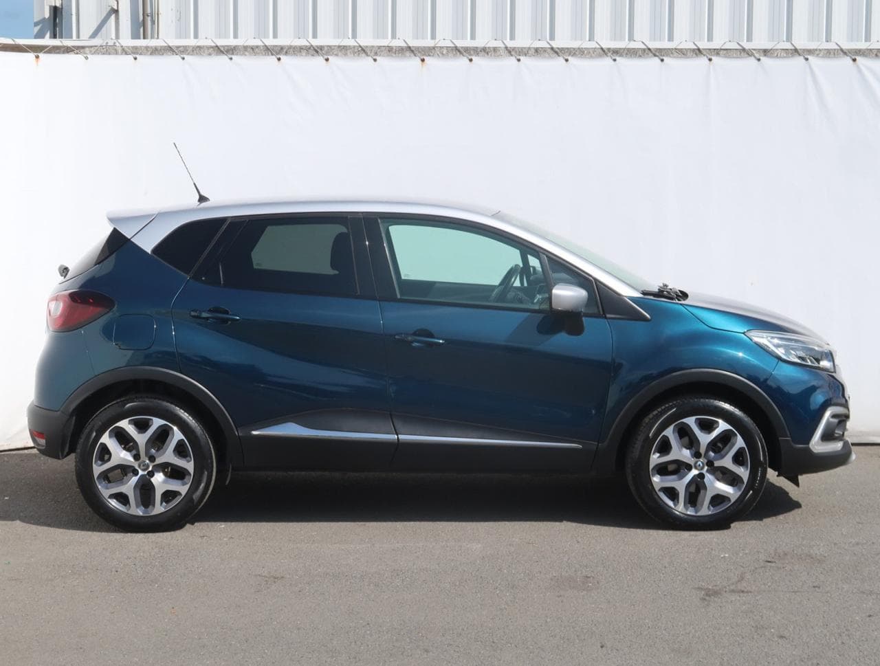 2017 Renault CAPTUR - 13