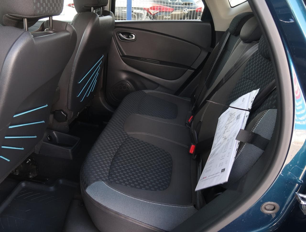 2017 Renault CAPTUR - 26