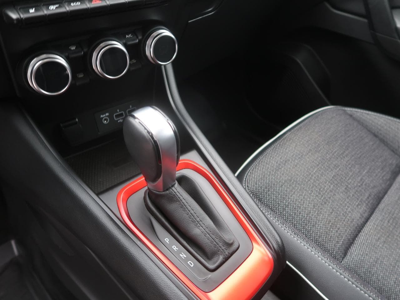 2020 Renault CAPTUR - 32