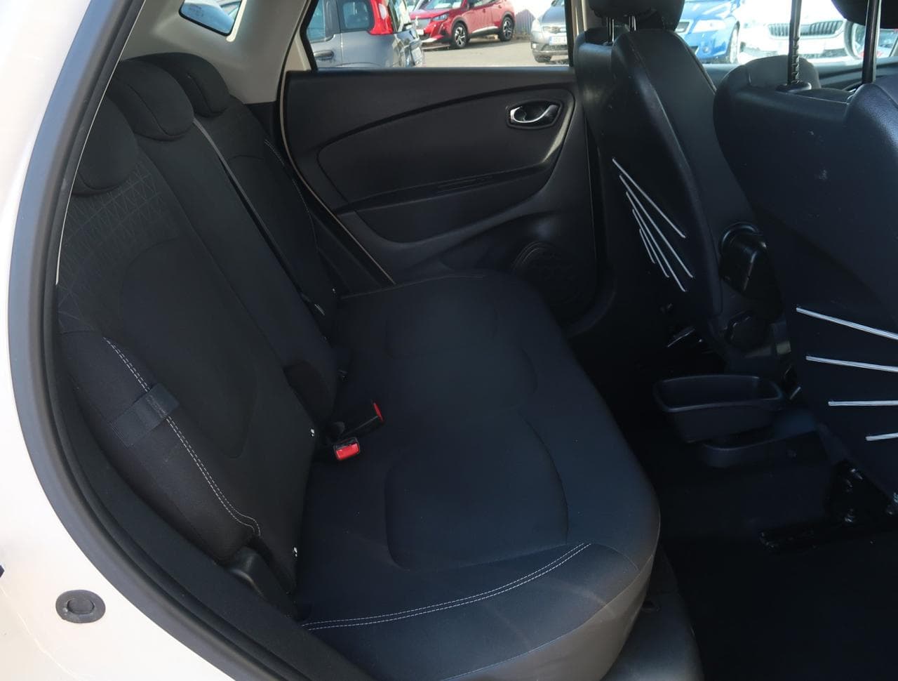 2017 Renault CAPTUR - 13