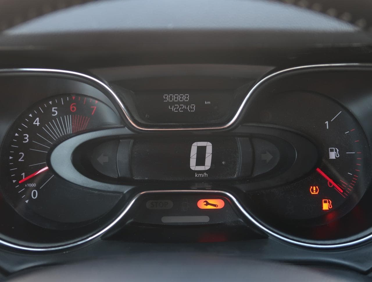 2017 Renault CAPTUR - 17
