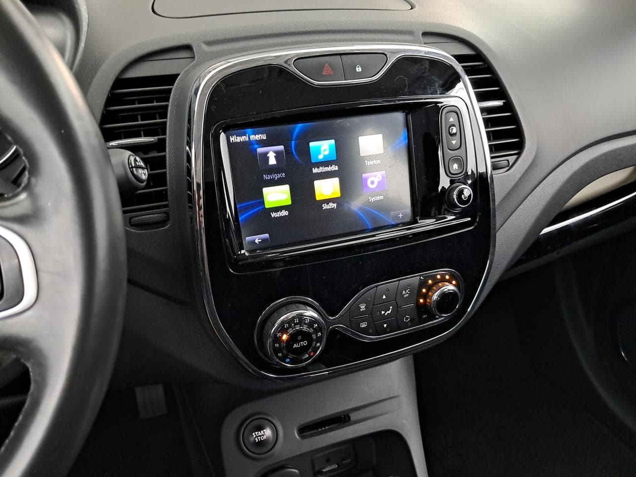 2016 Renault CAPTUR - 17