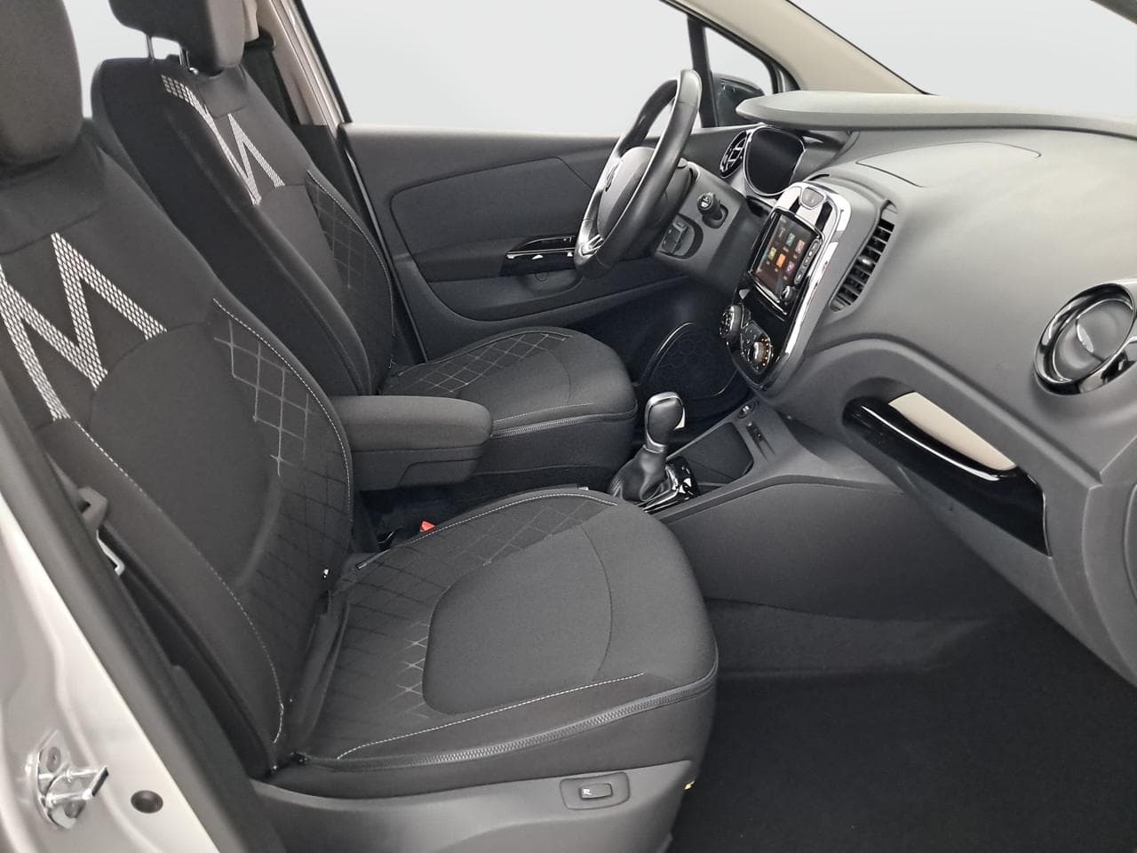 2016 Renault CAPTUR - 11