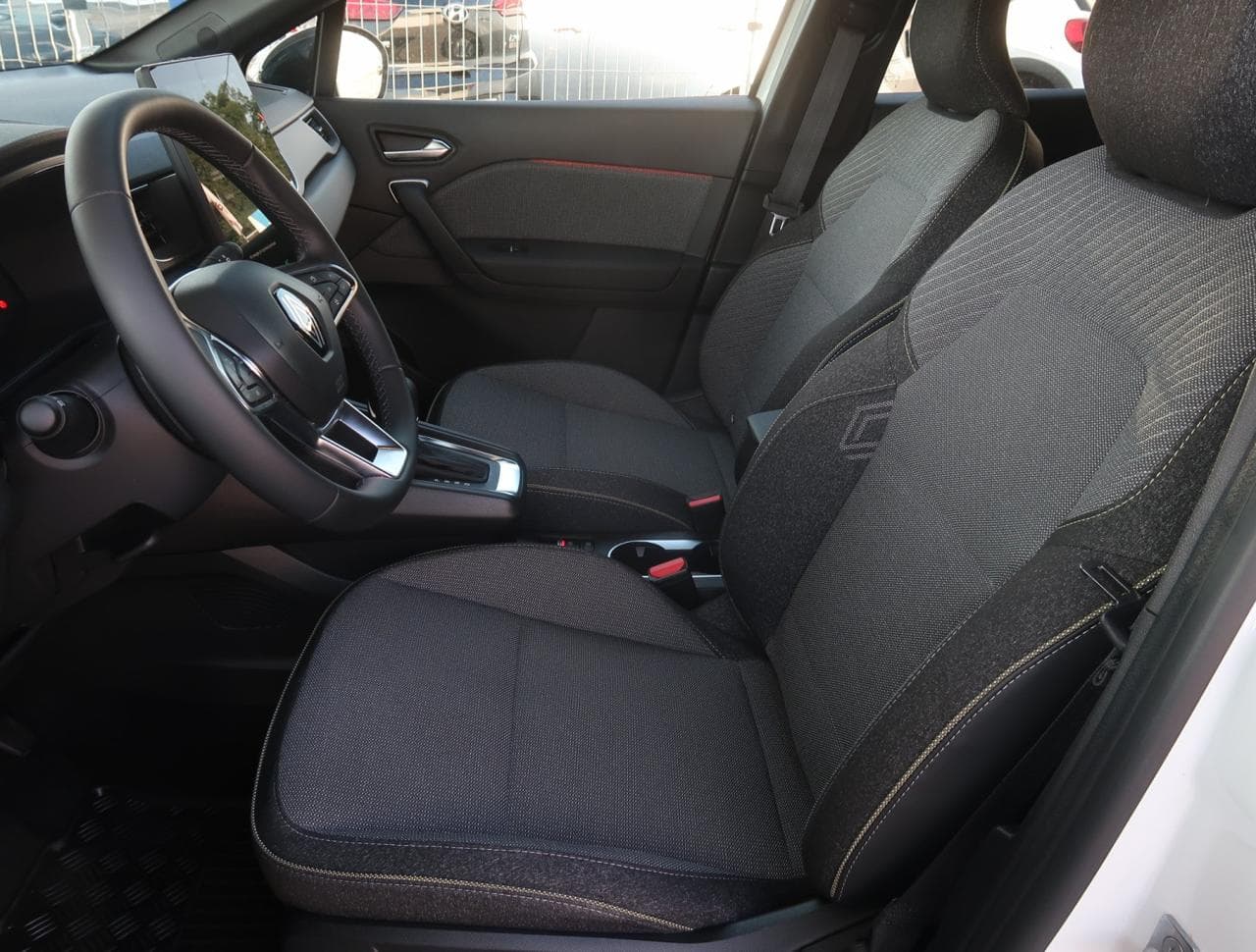 2024 Renault CAPTUR - 27