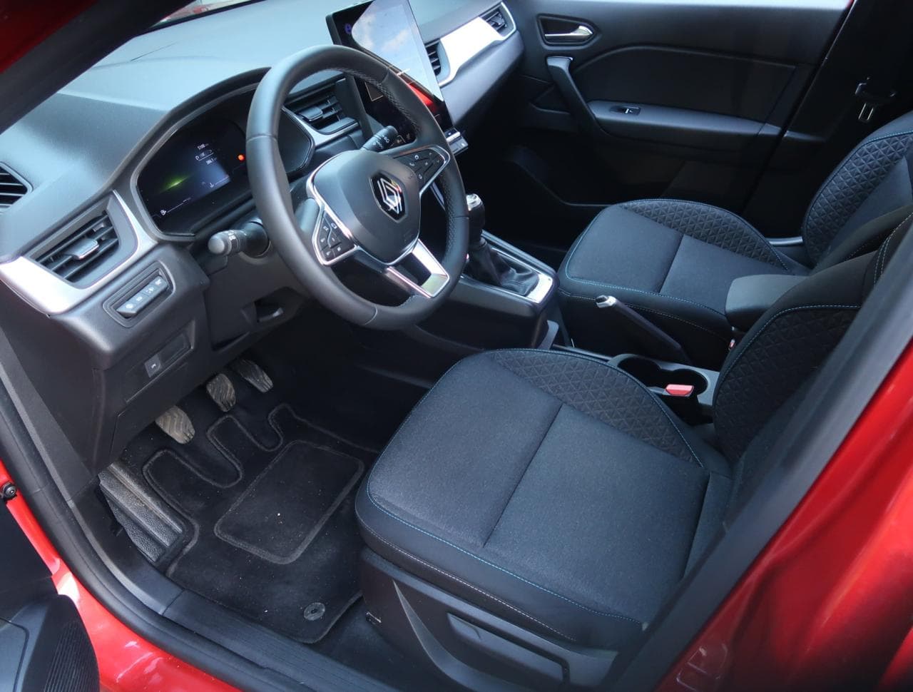 2025 Renault CAPTUR - 16