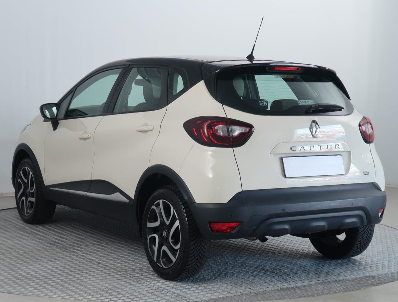 2017 Renault CAPTUR - 5