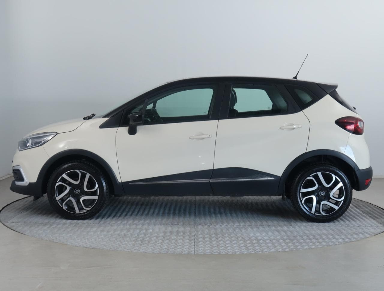 2017 Renault CAPTUR - 4