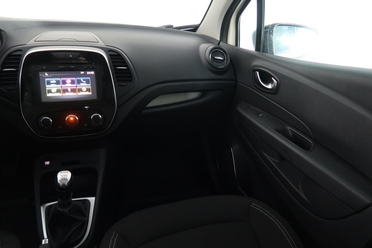 2017 Renault CAPTUR - 11