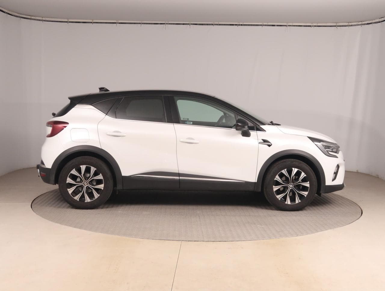 2023 Renault CAPTUR - 4