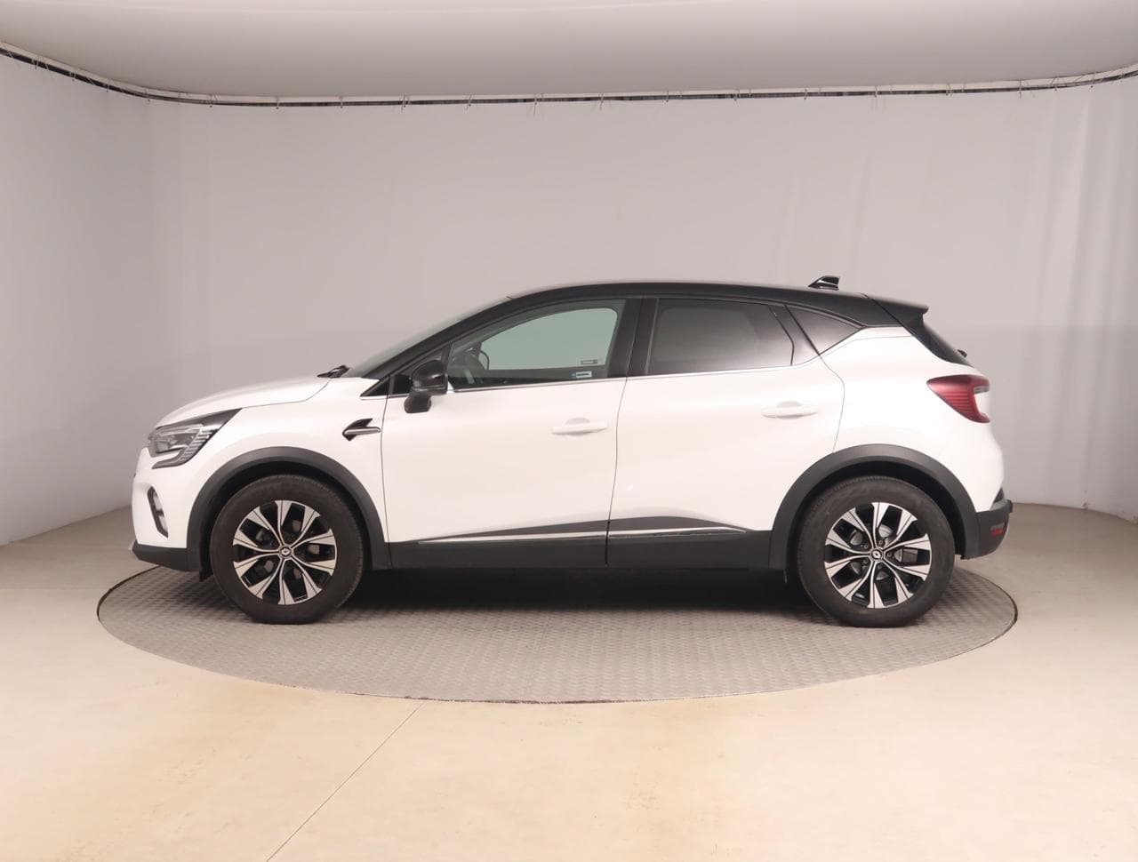 2023 Renault CAPTUR - 8