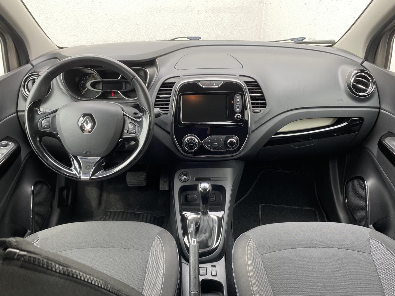 2015 Renault CAPTUR - 8