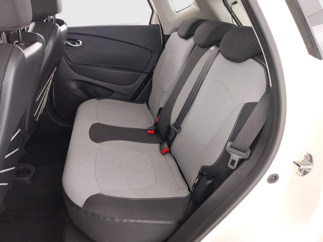 2015 Renault CAPTUR - 15