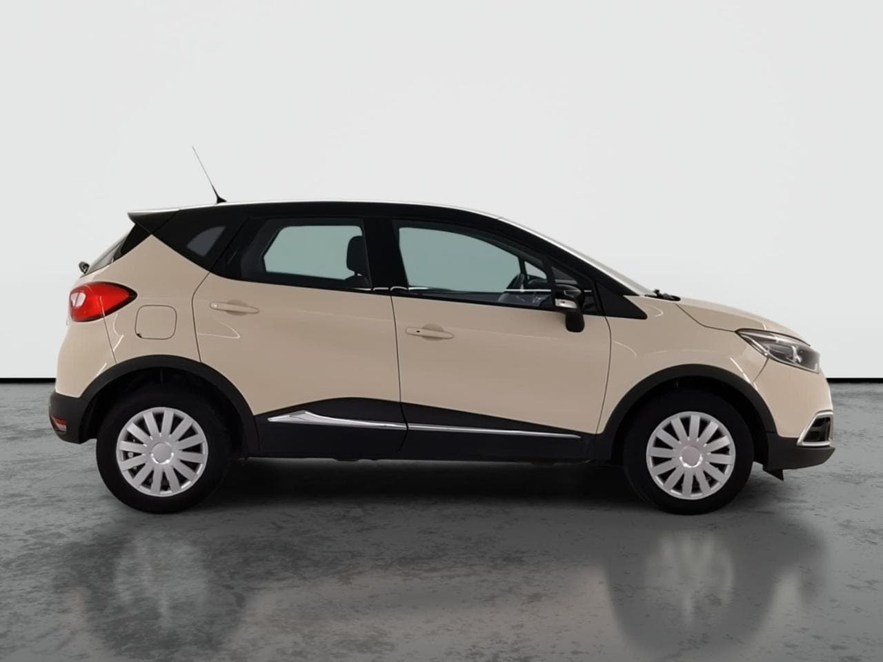 2015 Renault CAPTUR - 8