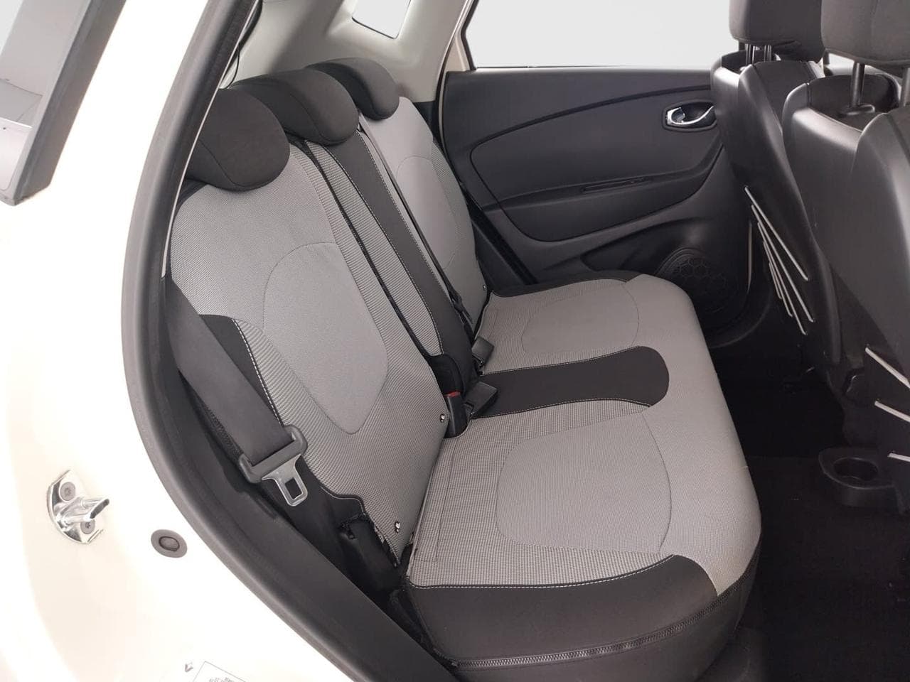 2015 Renault CAPTUR - 13