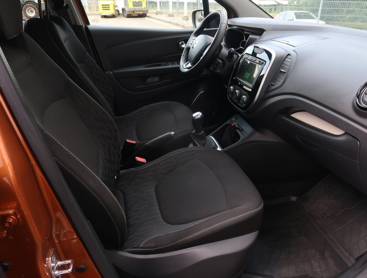 2019 Renault CAPTUR - 12