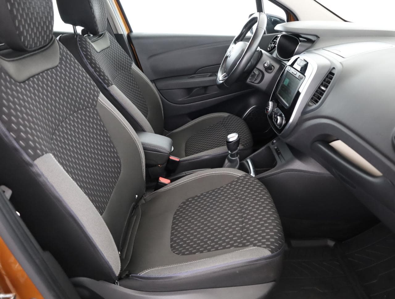 2019 Renault CAPTUR - 10