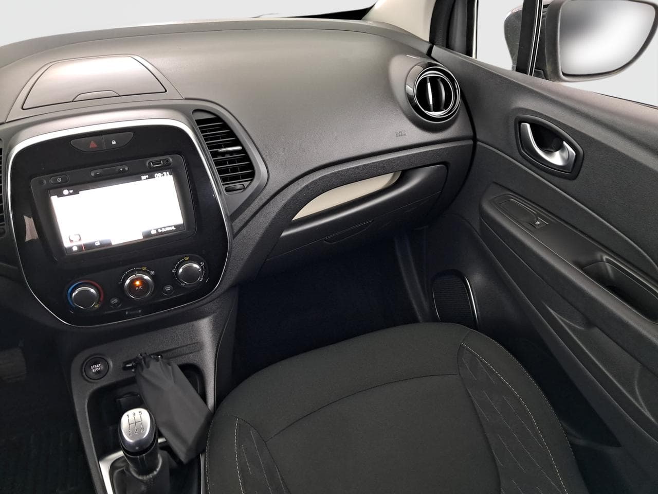 2019 Renault CAPTUR - 11