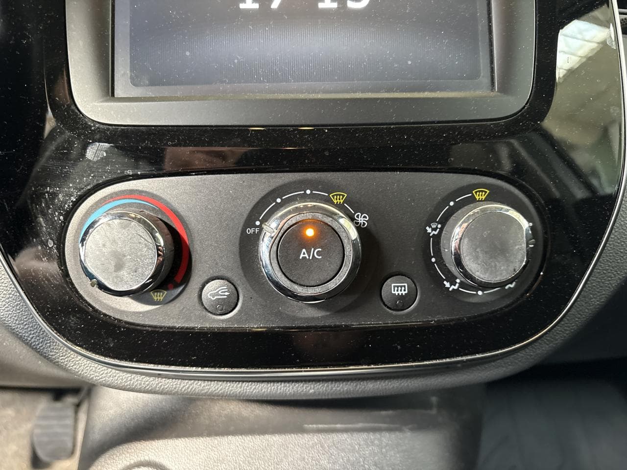 2019 Renault CAPTUR - 15