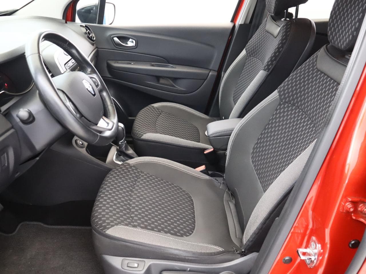 2019 Renault CAPTUR - 14