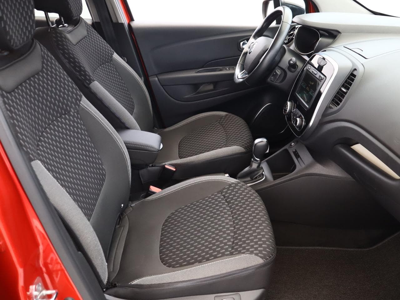 2019 Renault CAPTUR - 10