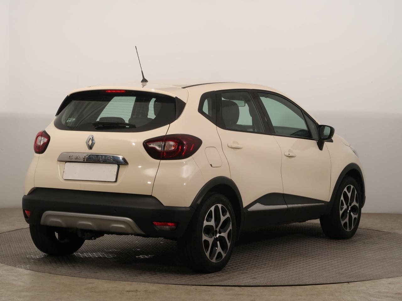 2018 Renault CAPTUR - 7