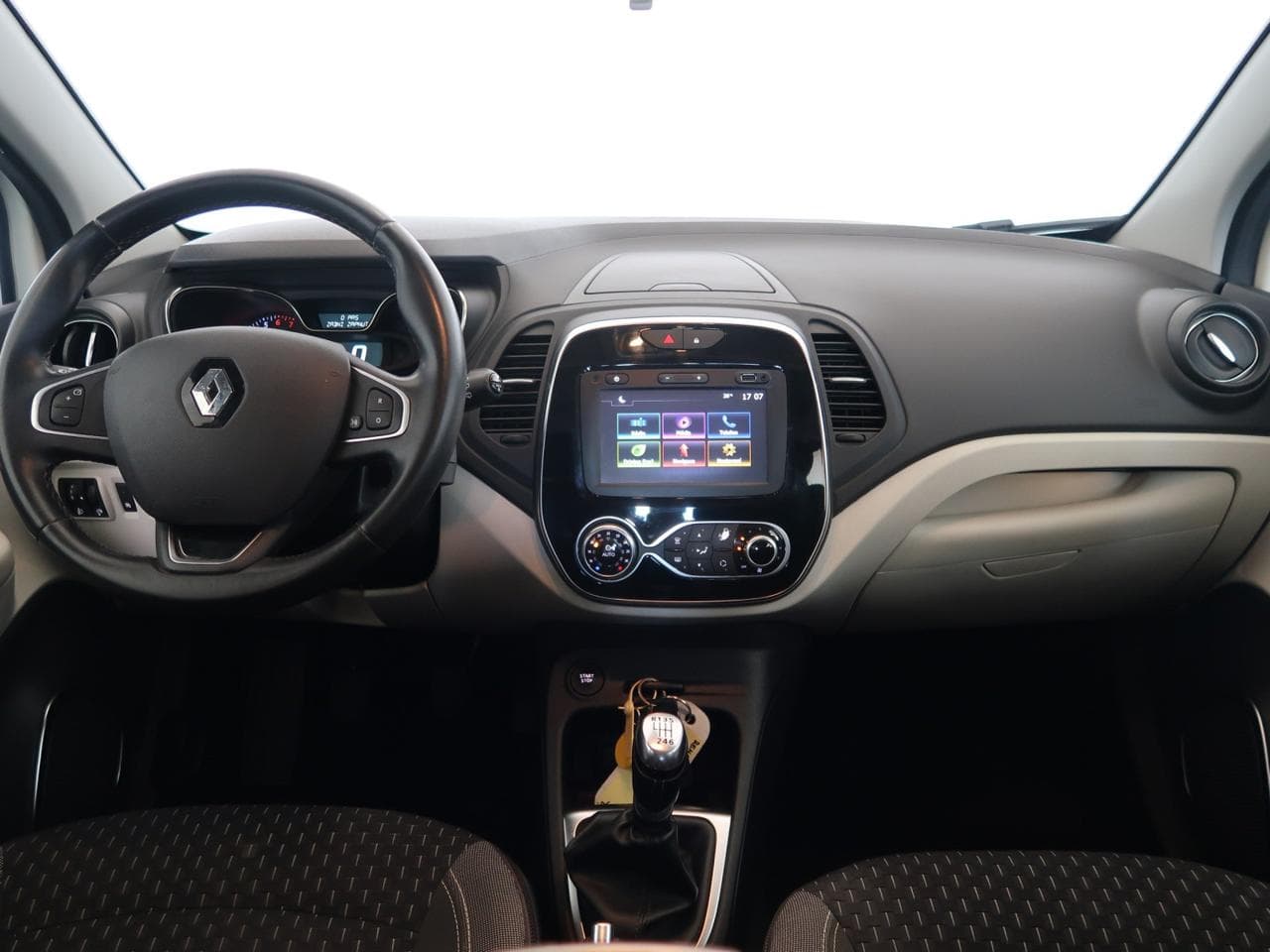 2018 Renault CAPTUR - 10