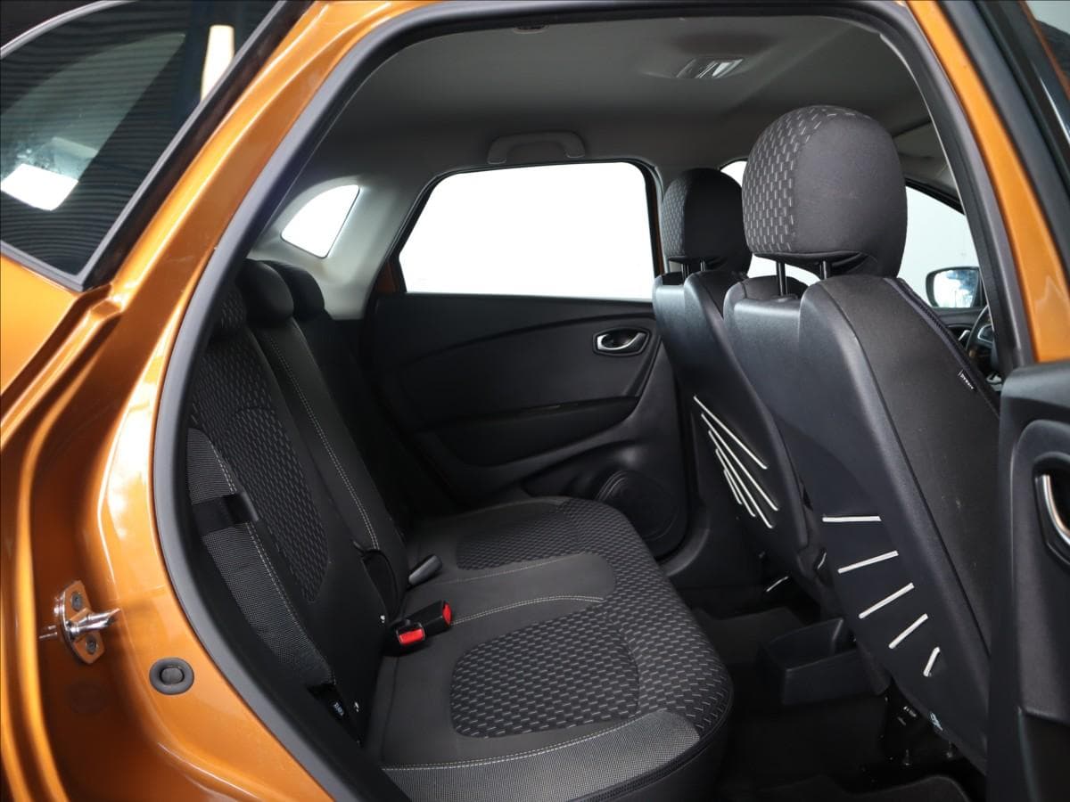 2020 Renault CAPTUR - 9