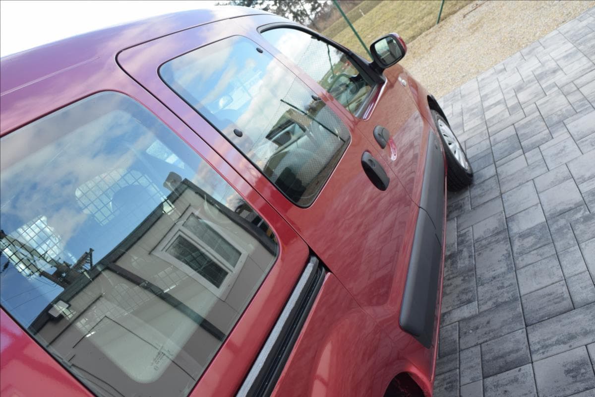 2005 Renault Kangoo - 9