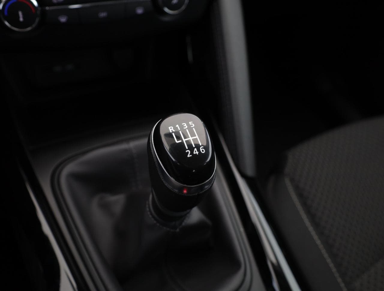 2017 Renault Kadjar - 19