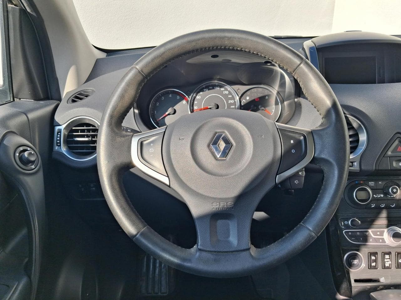 2011 Renault Koleos - 10