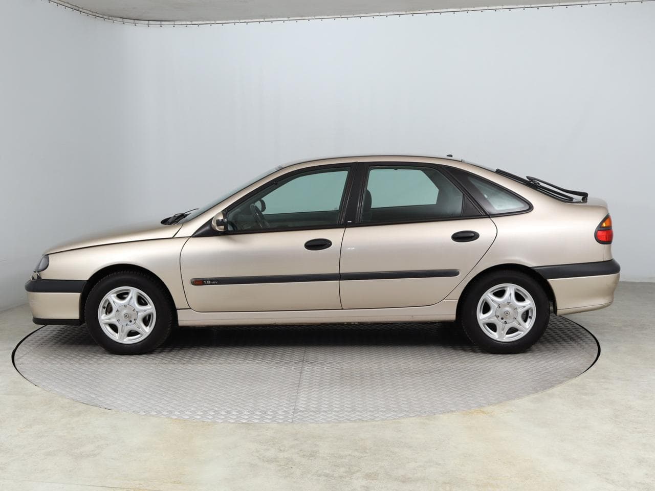 1999 Renault Laguna - 4