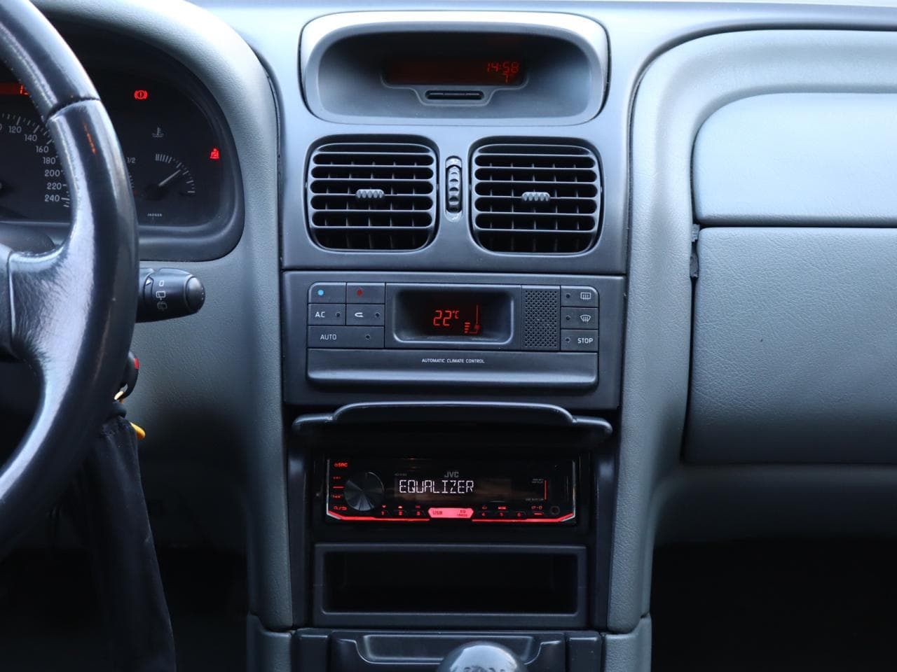 1999 Renault Laguna - 16