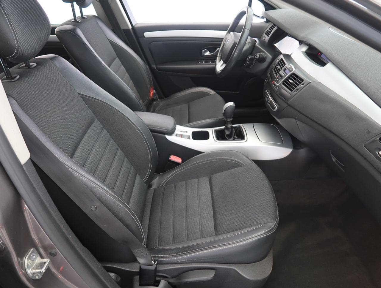 2008 Renault LAGUNA - 10