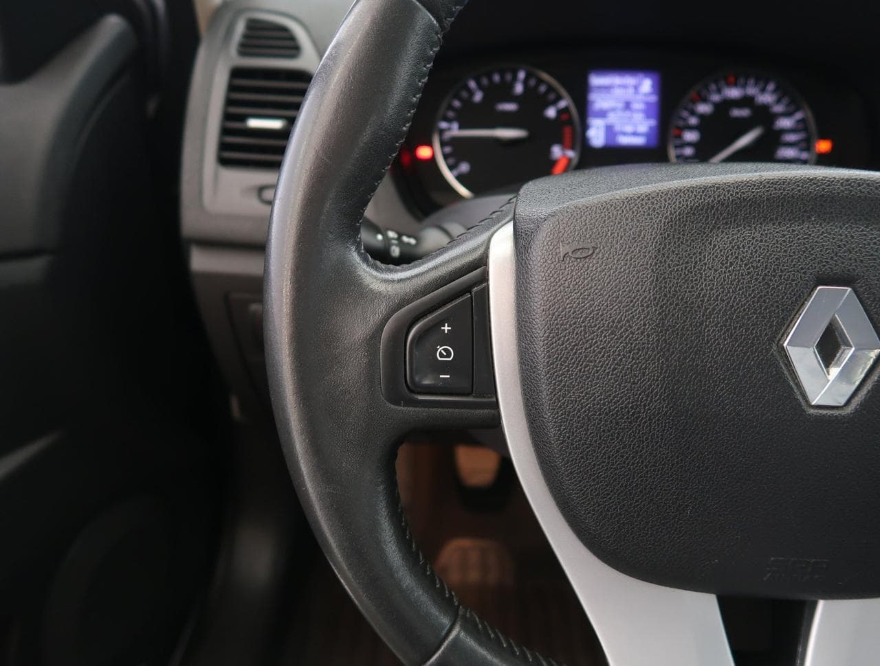 2008 Renault LAGUNA - 18