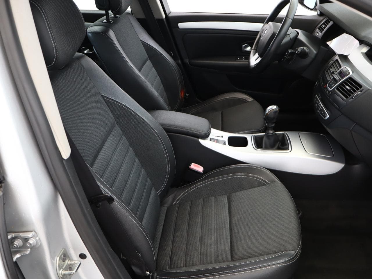 2008 Renault LAGUNA - 10