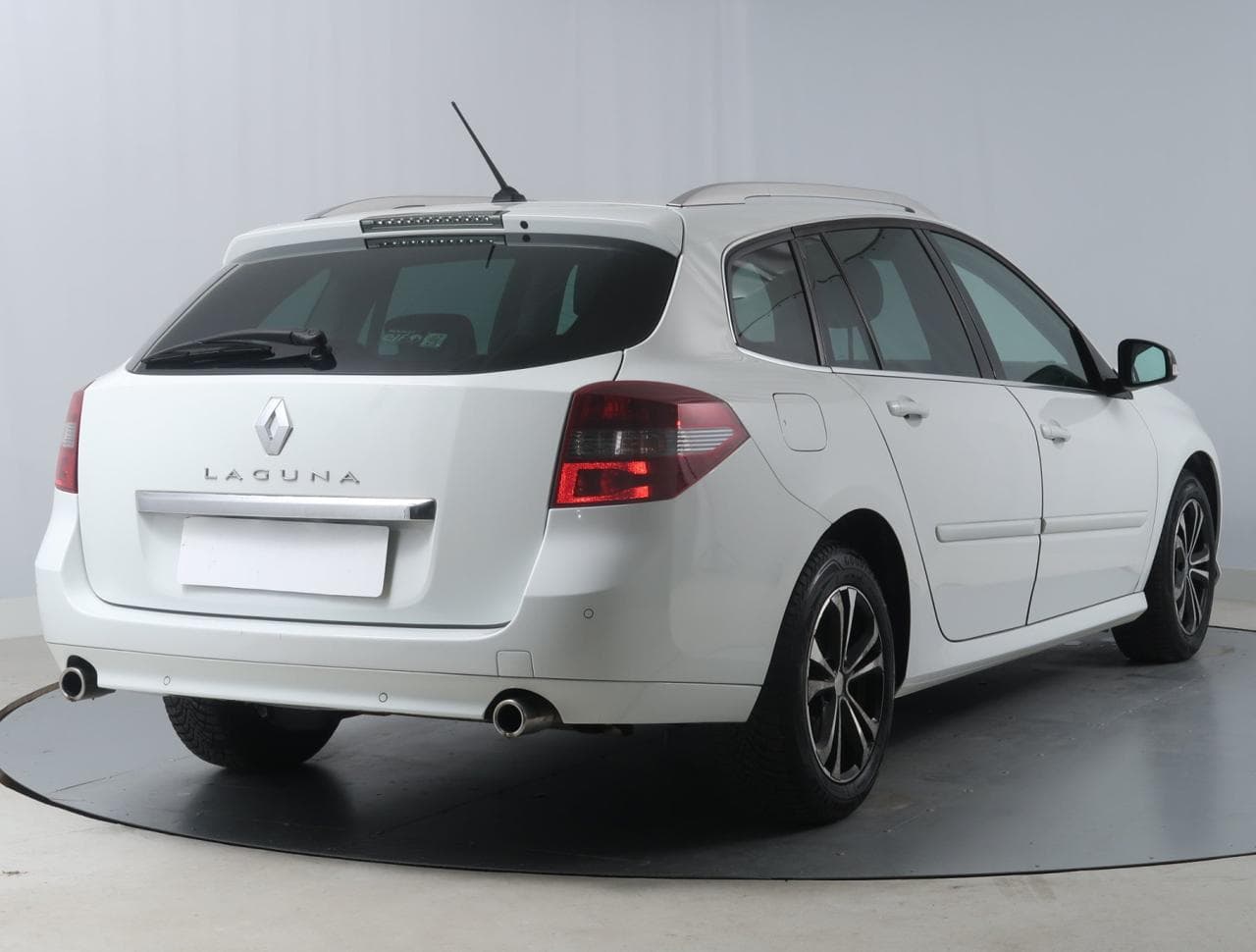 2015 Renault LAGUNA - 7