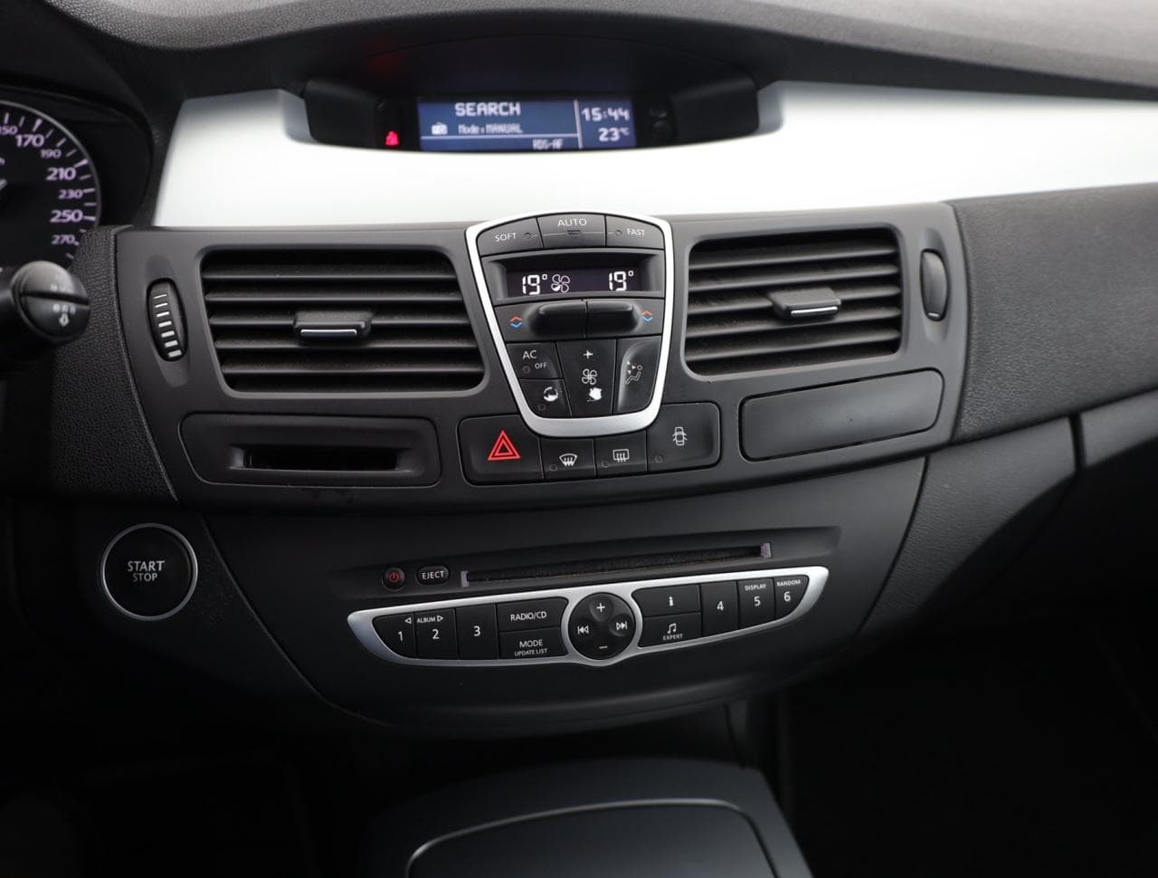 2008 Renault Laguna - 16