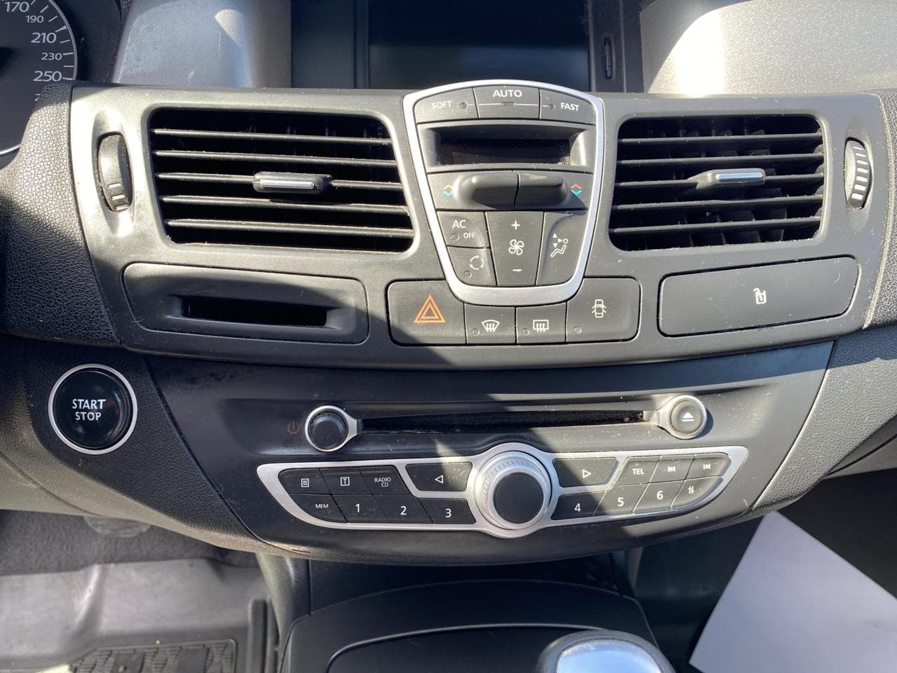 2014 Renault LAGUNA - 17