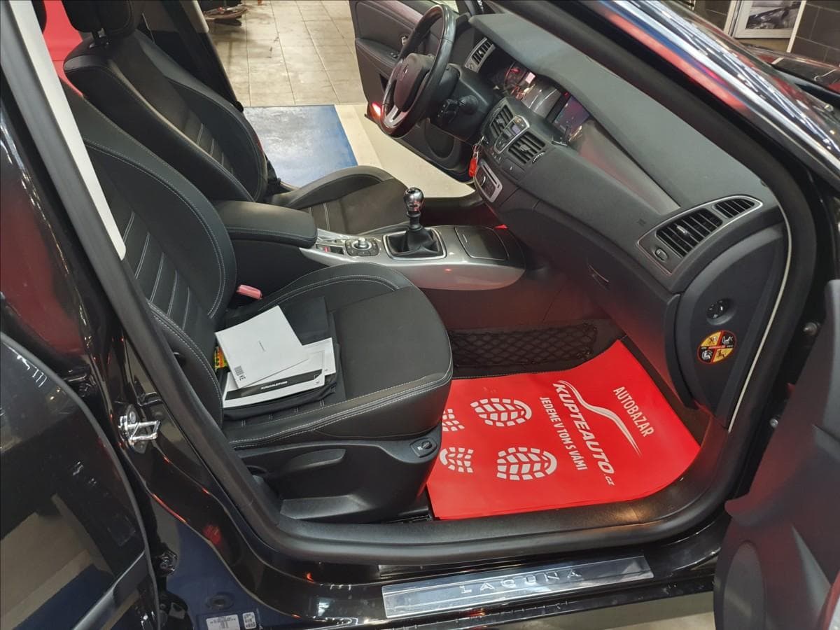 2014 Renault LAGUNA - 29