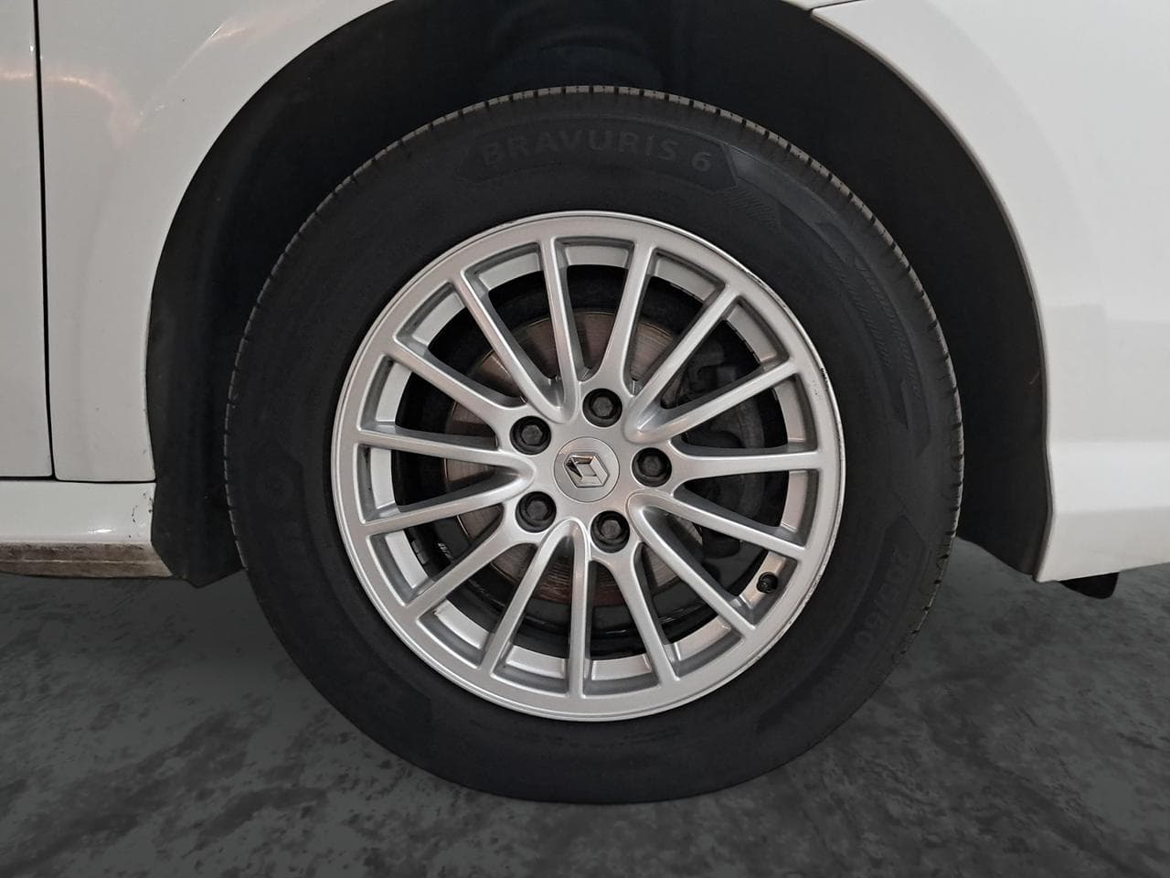 2012 Renault LAGUNA - 39